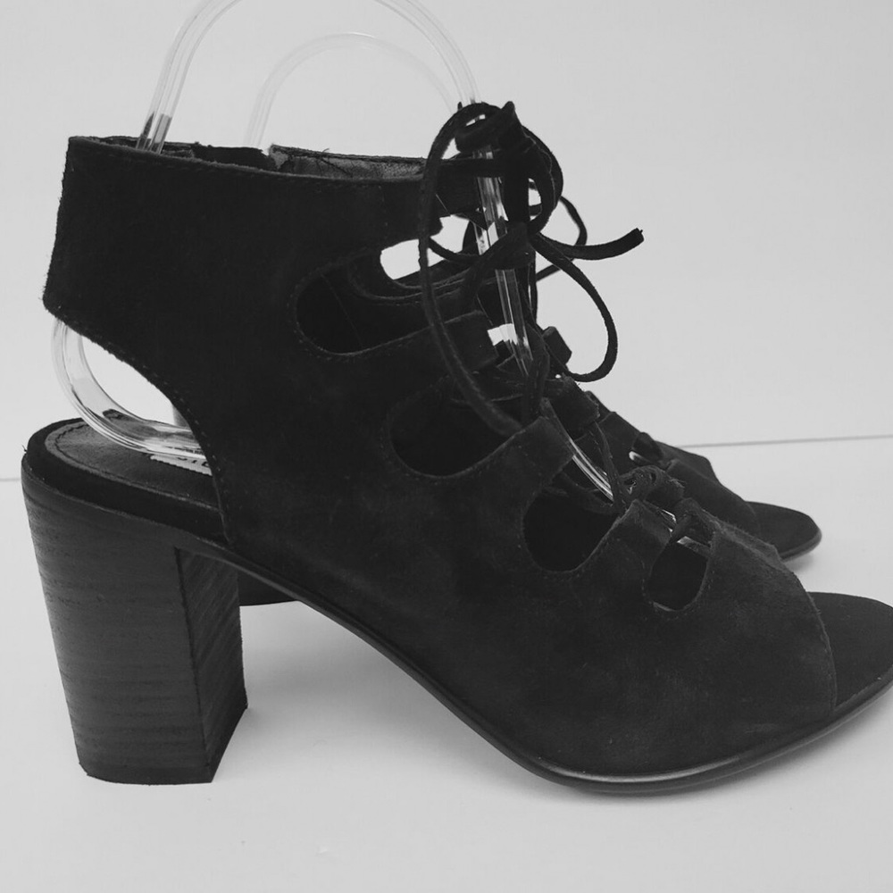 Steve Madden Lace Up Open Sandals 9